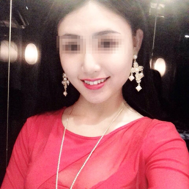 Hot girl nhay cau Tan Thuan tu tu vi cai nhau voi ban trai